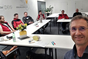 Mehr über den Artikel erfahren Konstruktiver Austausch mit Kollegen